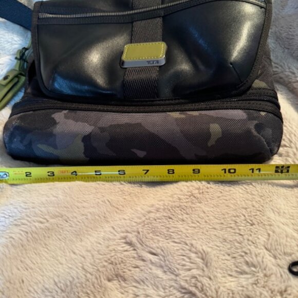 TUMI Expandable Camo  Alpha Bravo Beale Canvas Leather  - Green & Black camo - Picture 9 of 11